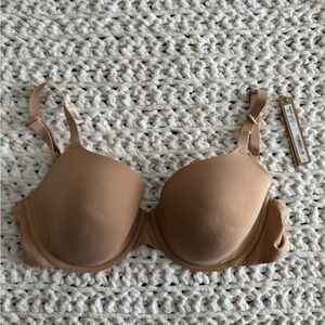 SKIMS Fits Everybody Bra